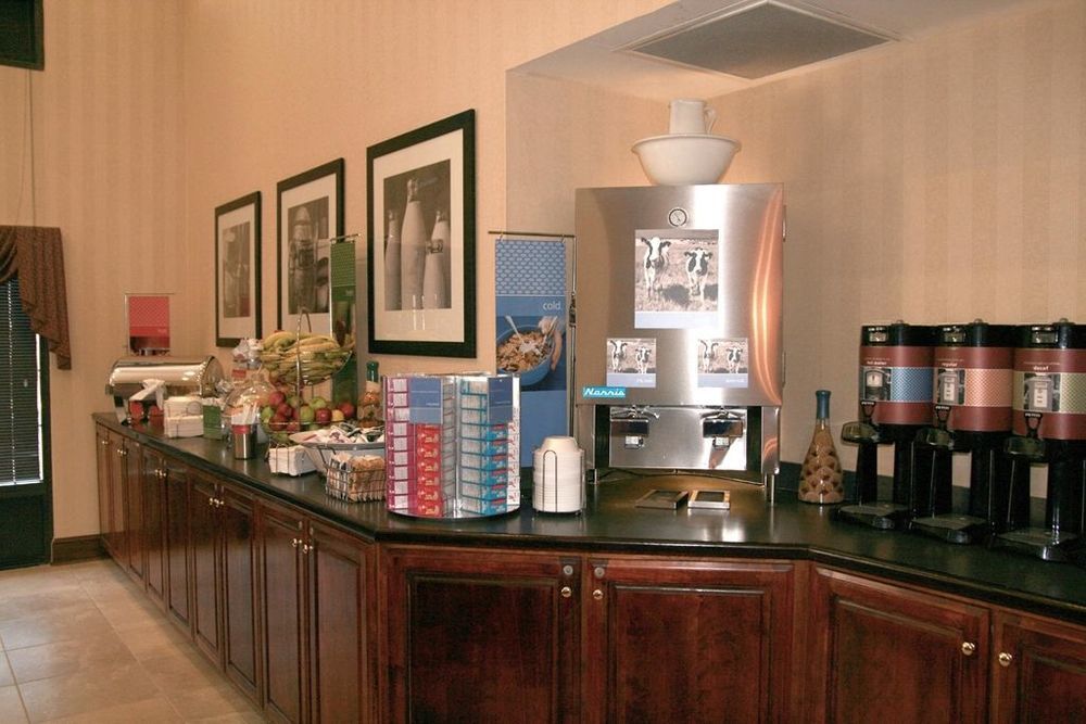Hampton Inn & Suites Florence Center Ресторан фото