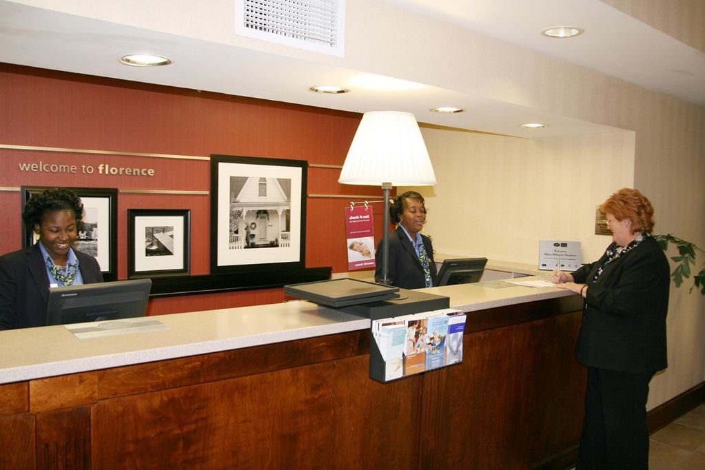 Hampton Inn & Suites Florence Center Интерьер фото